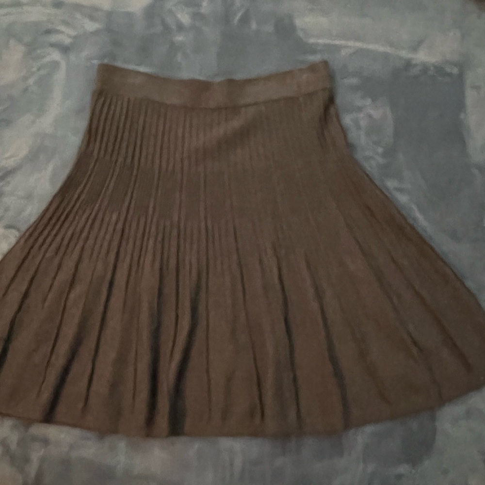 CAbi knitted A-line dark gray skirt. Size M. Right below the knee length. EUC
